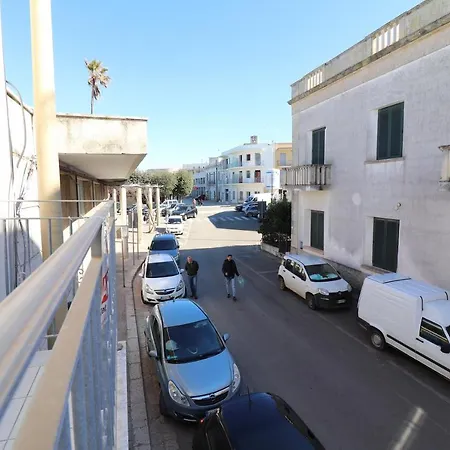 Clio In Salento Apartment *